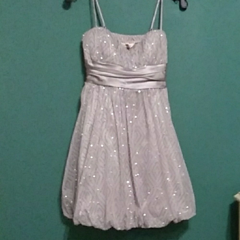 Dress. Size med